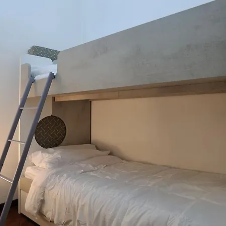 Alvaro's House Апартаменти